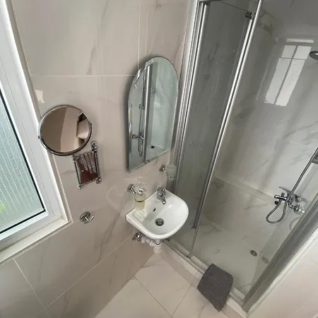 Hostl - Beds & - The Paphos, Old Town 旅馆 Paphos