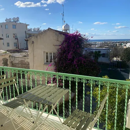 Hostl - Beds & - The Paphos, Old Town *