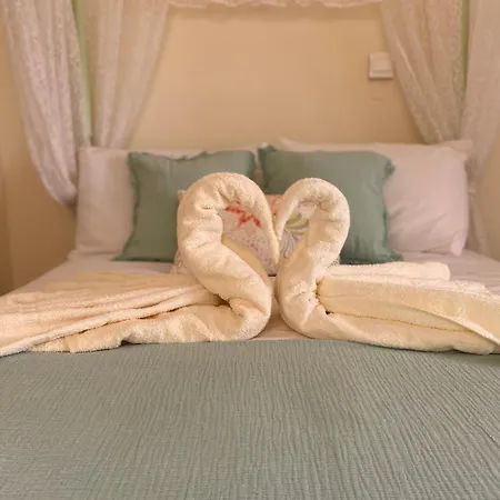 ホステル Hostl - Beds & - The Paphos, Old Town