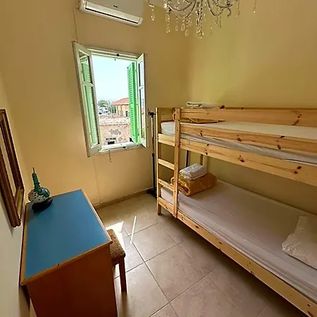 Hostl - Beds & - The Paphos, Old Town