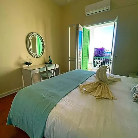 Hostl - Beds & - The Paphos, Old Town *