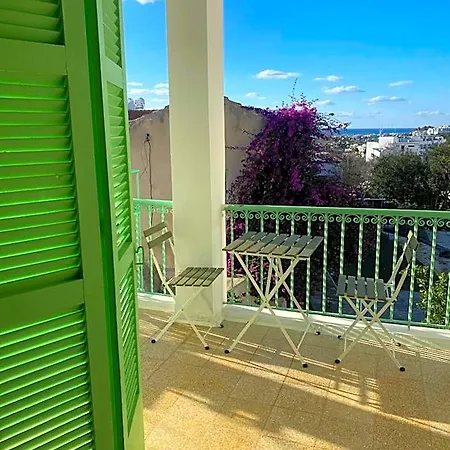 Hostl - Beds & - The Paphos, Old Town 旅馆