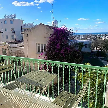 Hostl - Beds & - The Paphos, Old Town