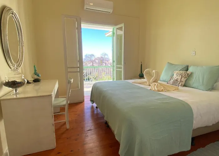 Hostl - Beds & - The Paphos, Old Town Auberge de jeunesse *