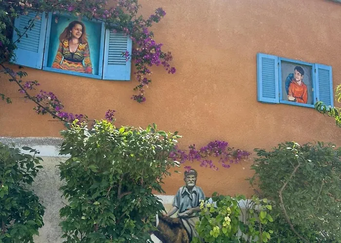 Hostl - Beds & - The Paphos, Old Town * Paphos