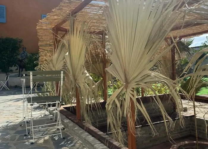 Hostl - Beds & - The Paphos, Old Town