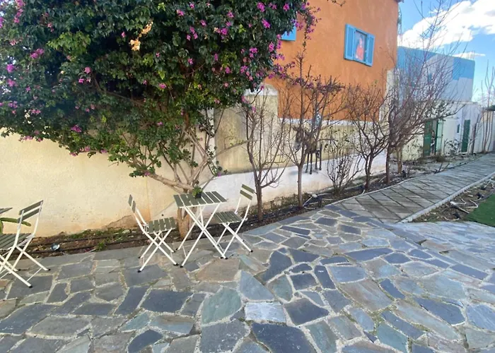 Hostl - Beds & - The Paphos, Old Town